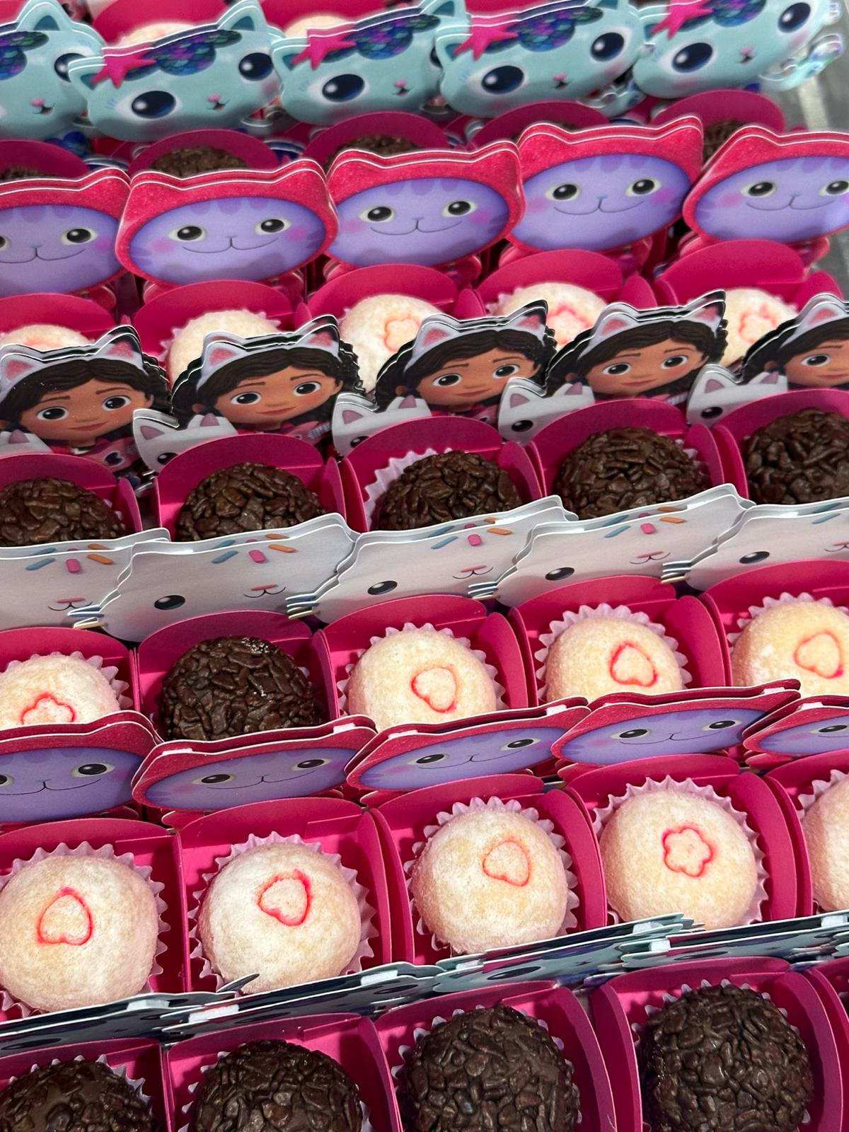 Personalized Candy Holder Party - Gaby Dollhouse