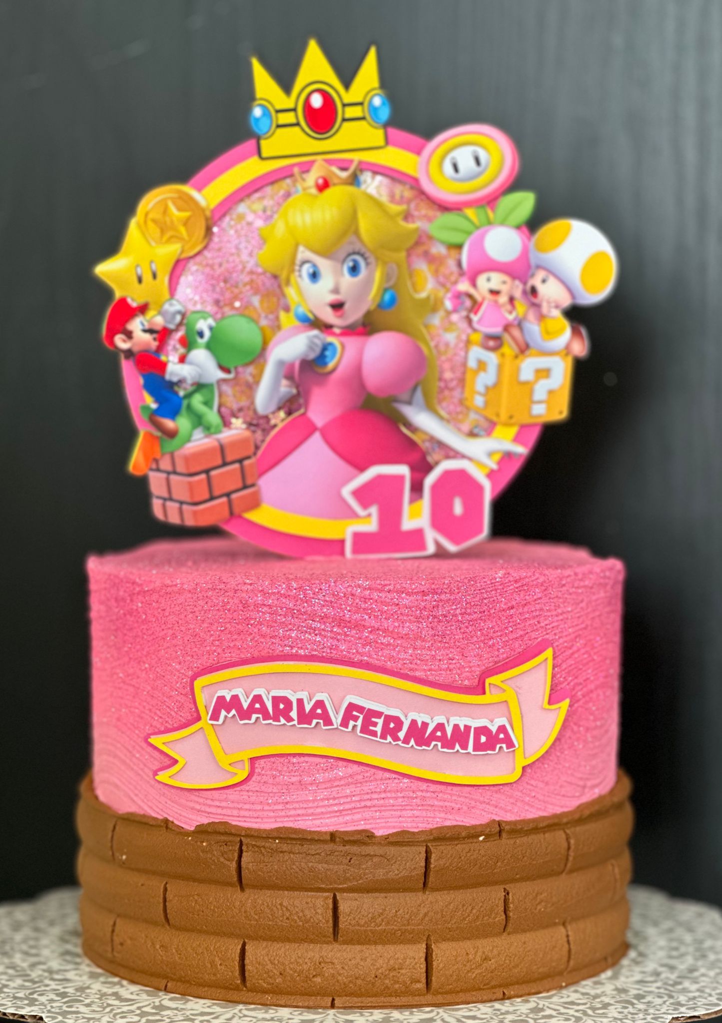 Princess Peach Shaker Cake Topper with light